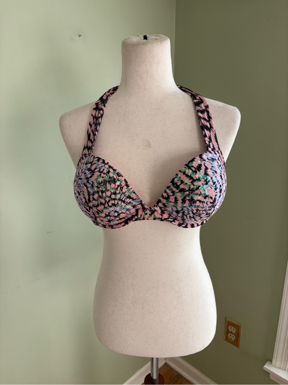 Victoria’s Secret Padded Push-Up Bikini Top. Blush/black w/clear sequins 34C